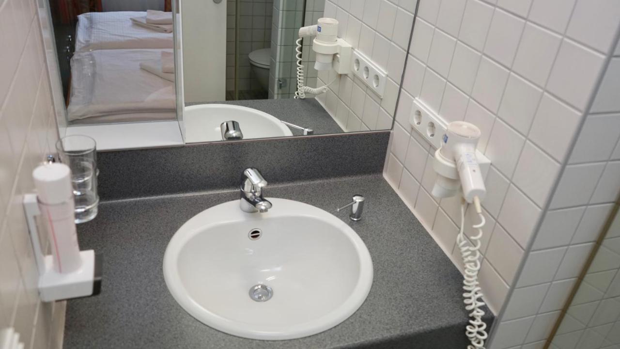 Landhotel Guenzburg クプファーツェル エクステリア 写真